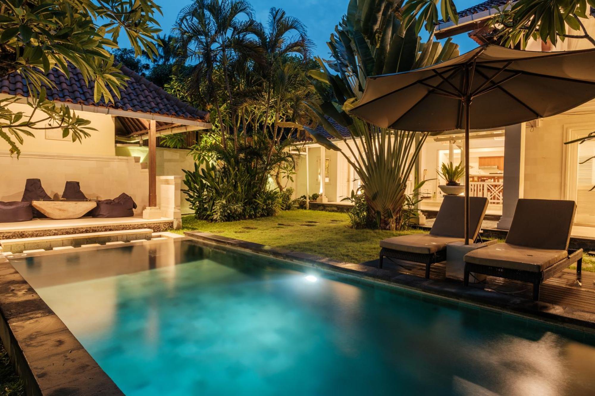 Uma Lima Villa Batu Belig - Close To The Beach Canggu Zewnętrze zdjęcie