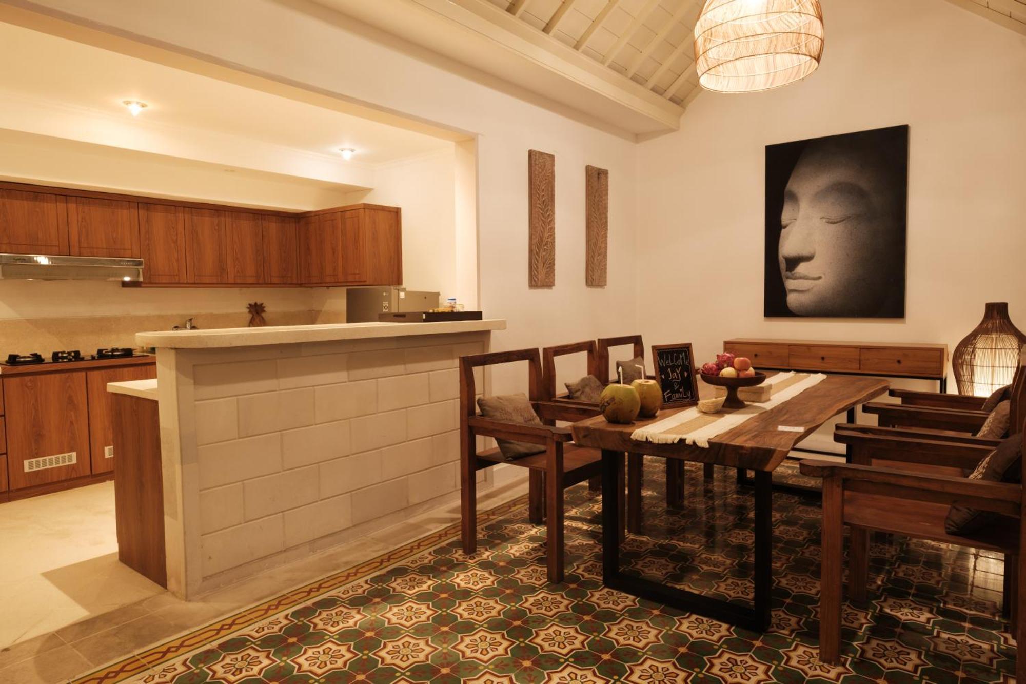 Uma Lima Villa Batu Belig - Close To The Beach Canggu Zewnętrze zdjęcie