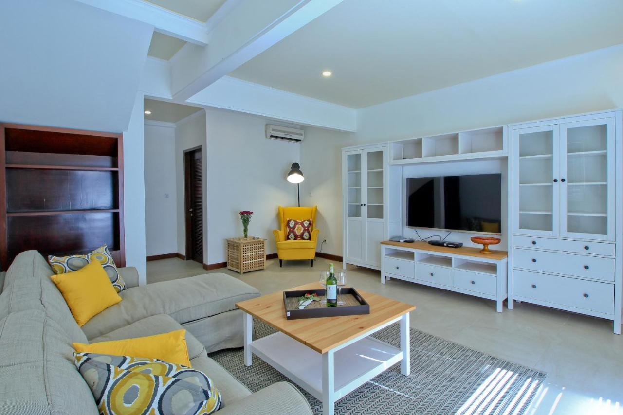 Uma Lima Villa Batu Belig - Close To The Beach Canggu Zewnętrze zdjęcie