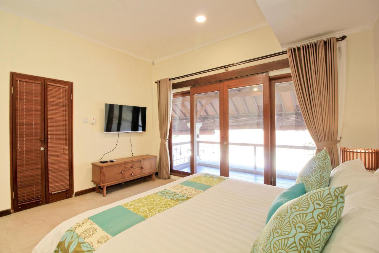Uma Lima Villa Batu Belig - Close To The Beach Canggu Zewnętrze zdjęcie